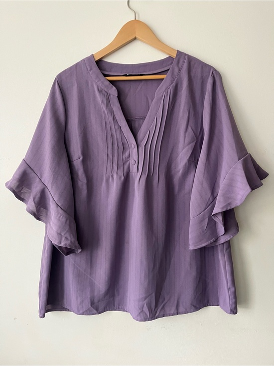 BloomChic Tops - BloomChic Lavender Ruffle Sleeve Pintuck Blouse